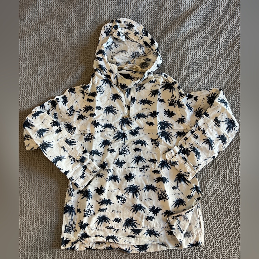 JUST LISTED Zara Men white linen pullover, men’s M